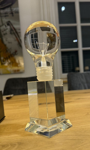 Glasfigur glühlampen skulptur - glasfigur,