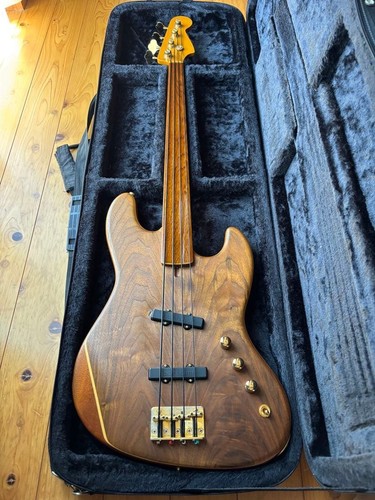 Moon fretless - moon,