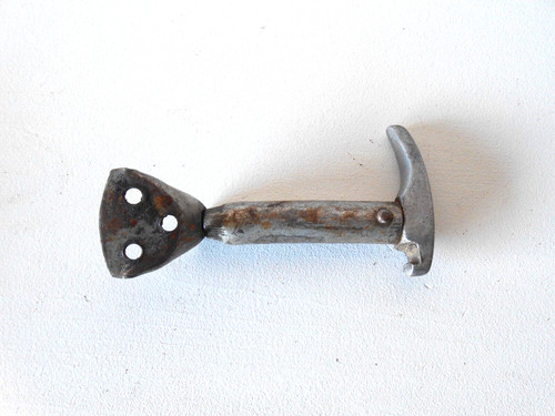 Haubenhalter haubenverschluß - haubenhalter,