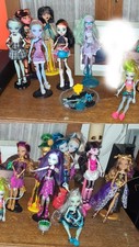 14 Monster High Puppen +