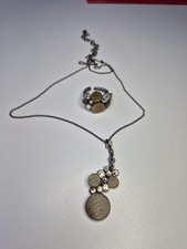 Halskette mit Ring Vermutlich
