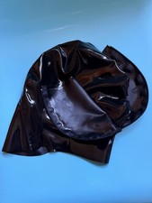 Latex Maske der Firma Blackstyle aus Berlin, komplett verschließbar