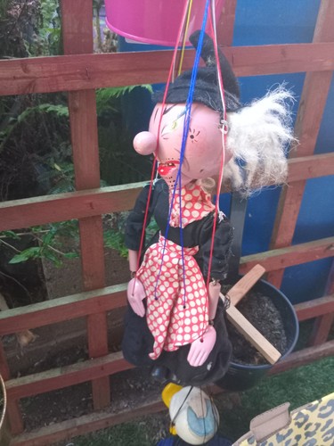 Pelham puppen rote hexe - ,