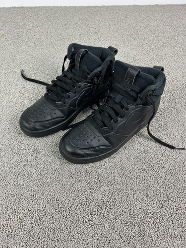 Nike court borough - borough, mid