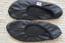 Gymnastikschuhe schwarz