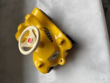 Bobby Car Minni von Big in gelb 7 cm lang.