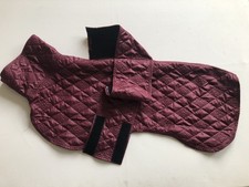 Windhundmantel ( Galgo), Rl. 69 cm , wattierter Steppstoff, Weinrot.