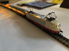 Minitrix E103-133 E-Lok Digital mit 4 Beleuchteten Wagen DB Spur N ohne OVP