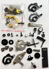 Konvolut diverse Ersatzteile für DUALPlattenspieler Knöpfe Mechanik Hebel