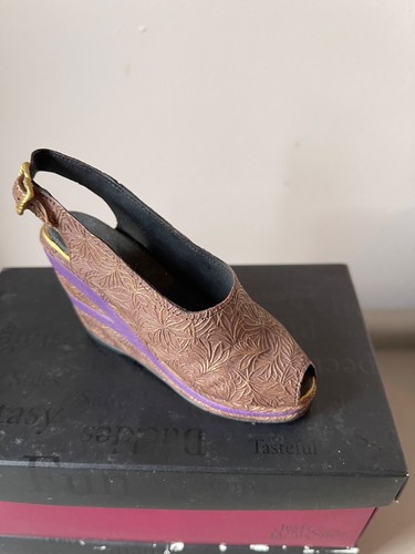 Just the right shoe - just,