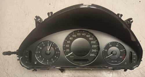 Mercedes benz w211 - e,