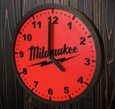 Milwaukee Wanduhr in vielen Farben 3D Gedruckt 20cm Durchmesser