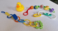 Fisher Price - Kinderwagenkette + viele Glieder zum einhängen + Roll Ente