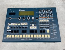 YAMAHA RM1X   Sequenzer, Workstation,  Soundmodul (6645)