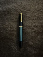 Pelikan R400