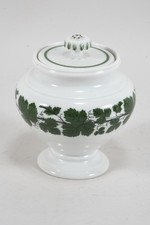 Q43B42- Meissen Porzellan Weinlaub Deckeldose 