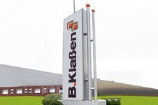 Werbepylon mit Dekorpfosten, LED beleuchtet, H=3000 mm