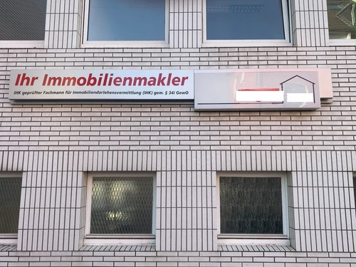Aussen werbeschild beleuchtet - aussen-werbeschild,