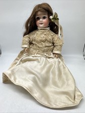 Antike Porzellanpuppe 23