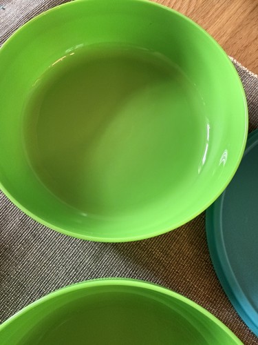 Tupperware kinderteller - 2, x