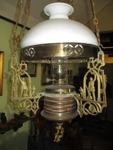 Schöne antike petroleumlampe - schöne,