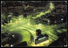 Ansichtskarte Berlin, Blick vom Fernsehturm, Stadt bei Beleuchtung 