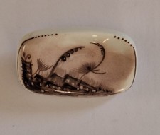 Meissen Porzellan Brosche