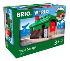 Brio World Eisenbahn Gebäude Lokschuppen mit Rolltor 33574