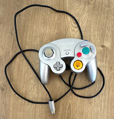 Nintendo gamecube controller - nintendo,