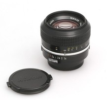 Nikon Nikkor 1:1,4/50 mm ohne