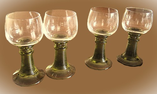 Glas weinrömer olivgrüner - glas-weinrömer,