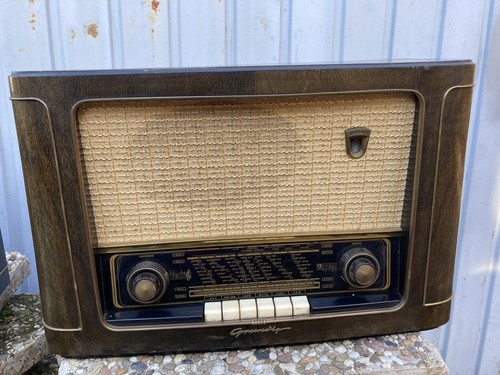 Altes grundig röhrenradio - altes,