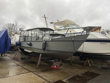 Polaris Stahlboot, 53 KW DB Motor, Hülle grundsaniert, innen entkernt