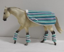 Handgefertigtes blaues