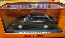 Alfa Romeo 75 V6 3.0 America Maxichamps 1:43