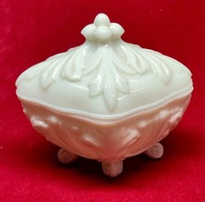 Vallerysthal @ Alte Opalin Pressglas Deckeldose @ Zucker, Konfekt @ vmtl. 1907