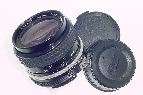 Nikon 28mm nikkor - nikon,