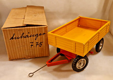 Grosser kippbarer Anhänger