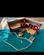 Schleich Pferdestall Holz mit Zubehör