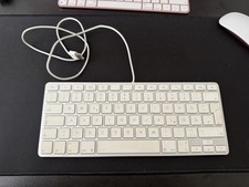 Orginal Apple A1242 Magic Keyboard Deutsch QWERTZ Gebraucht