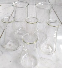 5 alte Erlenmeyerkolben, Labor bedarf, 4 x 100 ml, 1 x 250 ml, z.T. Pyrex