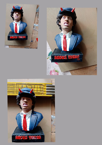 Angus young büste - young, –