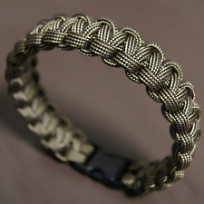 Paracord Armband (Handarbeit)