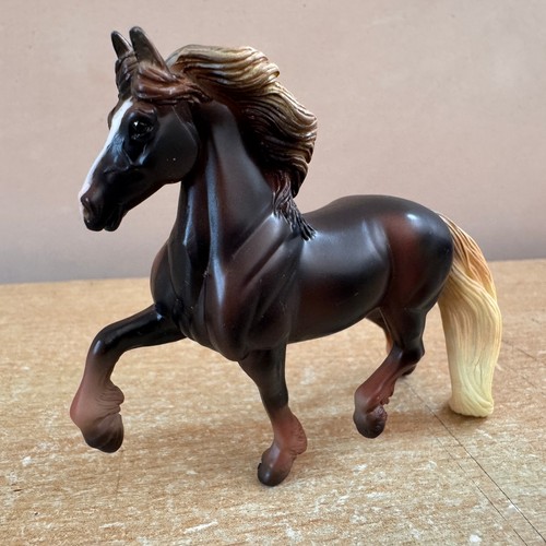 Breyer stablemates liver - breyer,