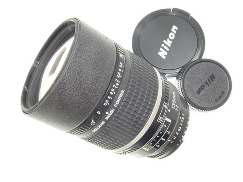 Nikon 135mm dc nikkor - 135mm, f/2