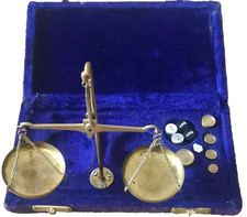 Antike analoge Goldwaage