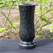 Grabvase Steinvase Blumenvase aus "Granit" Impala dunkel
