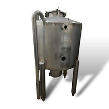 Edelstahlbehälter V2A, ~750 l Inhalt, Lebensmittelgeeignet und CIP-fähig