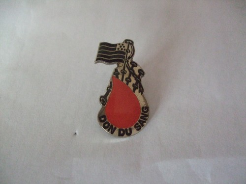 Pins spende des blutes biniou - des,