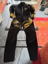 Tauch- und Surfanzug